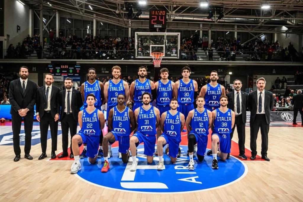 “Il mistero dell’azzurro: perché l’Italia sportiva gioca con un colore che non è sulla sua&nbsp;bandiera?”